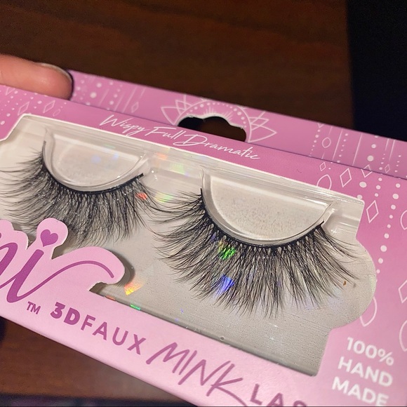 3D Mink lashes Bundle - Picture 5 of 10